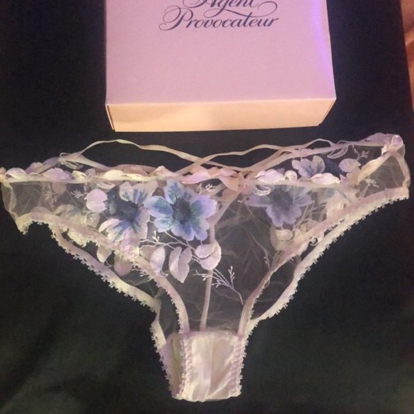 Agent Provocateur | Julie Set (2 pc) Suspender and Brief - Picture 8 of 11